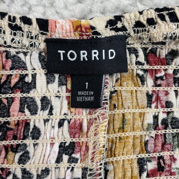 Torrid Leopard Floral Babydoll Smocked Cold Shoulder Top 1x - Picture 4 of 10